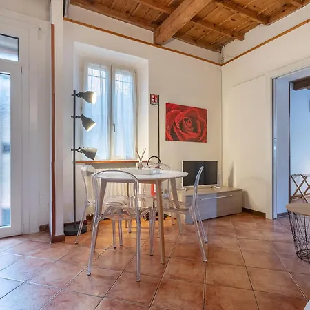 Guesthost - Duplex In Pieno Centro * フェラーラ