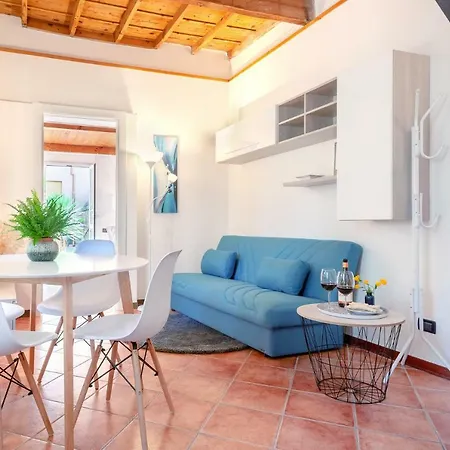 Guesthost - Duplex In Pieno Centro Apartman *