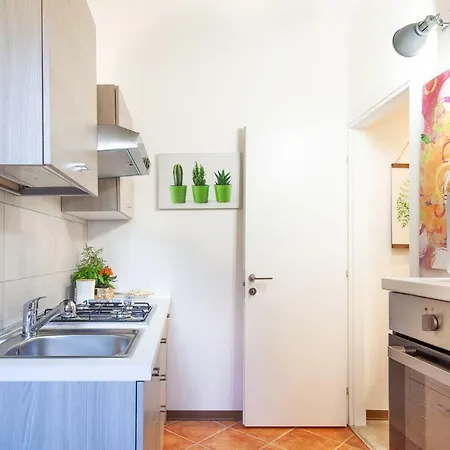 アパート Guesthost - Duplex In Pieno Centro フェラーラ
