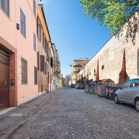 Guesthost - Duplex In Pieno Centro Διαμέρισμα